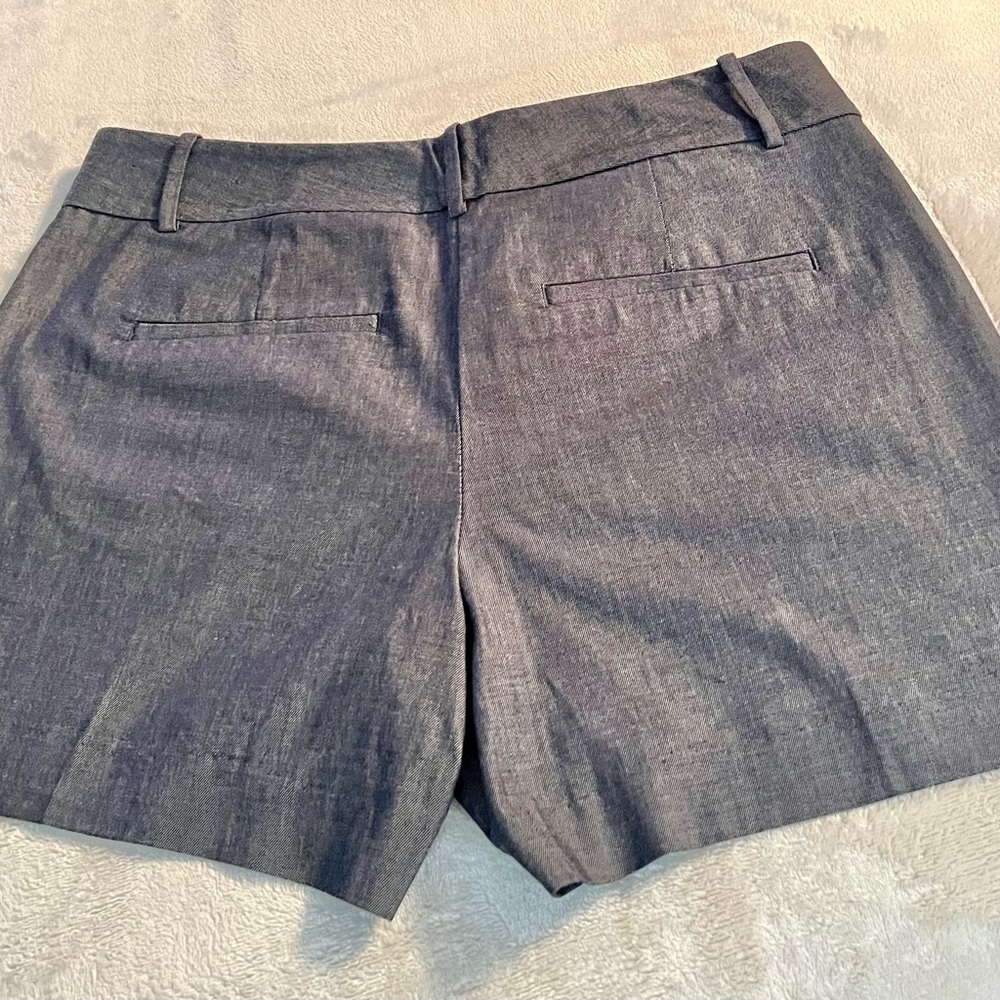 ANN TAYLOR BLUE Women's Shorts - Picture 3 of 3
